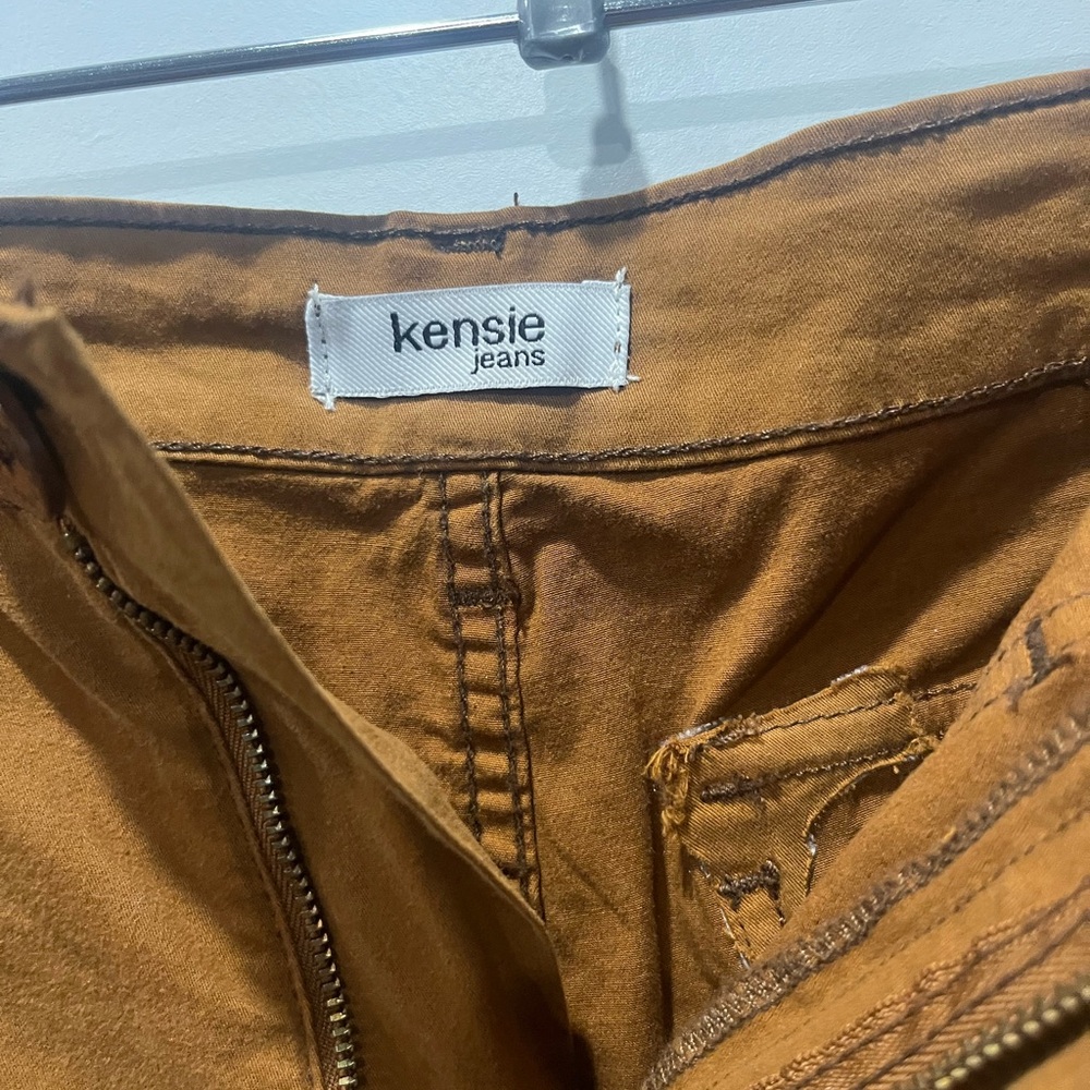 Kensie Women's Tan Straight Leg Jeans